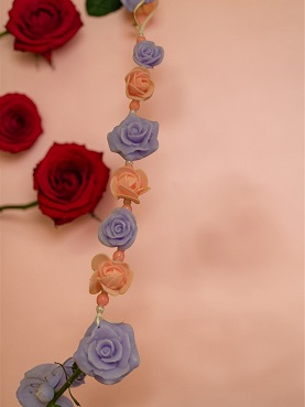 (image for) zeepketting casade van rozen